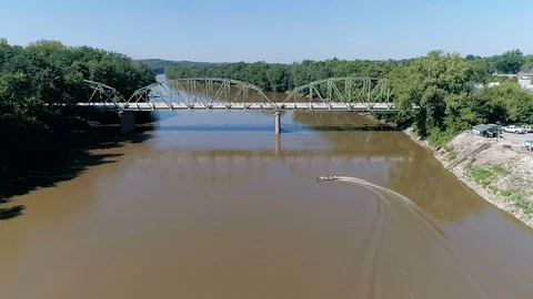 Wabash River Bridge Video stock 97046016