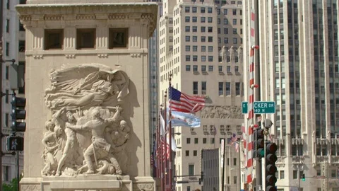Wacker Drive monument in Chicago Stock-Footage 92317121