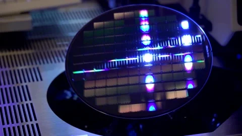 Wafer, slice of semiconductor for fabrication of integrated circuits 스톡 동영상 295378457