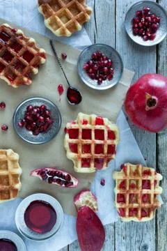 Waffle and pomegranate Fotos Stock