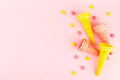 Waffle crispy multi-colored ice cream cones Stock-Fotos