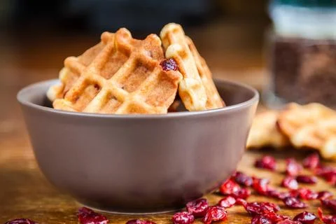 Waffles With Dried Cranberries Stock-Fotos