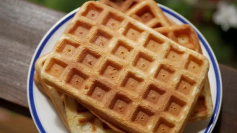 Waffles on a plate Stock-Footage 151395326