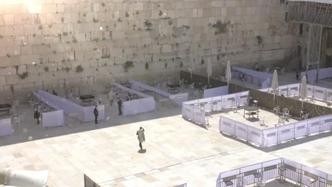 The wailing Wall Plaza in Coronavirus outbreak-Limited Prayers, Stock Footage 131908378