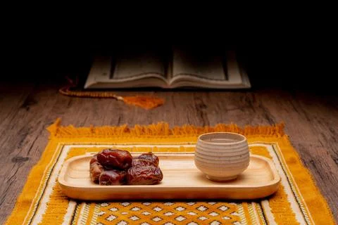 Wait for the time of Iftar, concept of ramadan Muslims Stock Photos