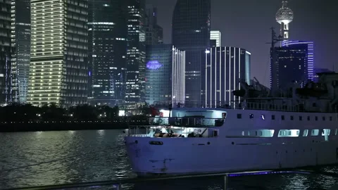 Waitan embankment of Shanghai Видео 103348441