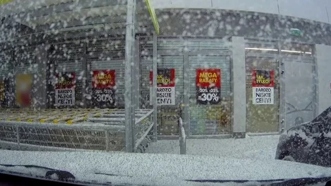 Waiting in car in winter snow Stock Footage 71302929