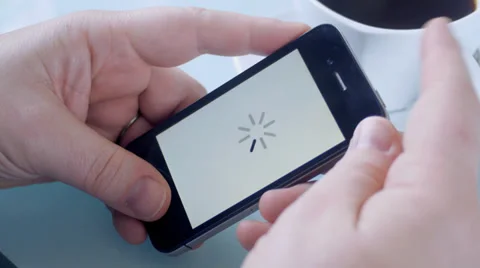 Waiting for smartphone to connect to internet Stock Footage 31914339