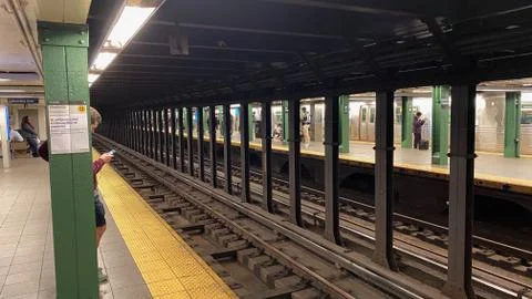 Waiting for subway Foto stock