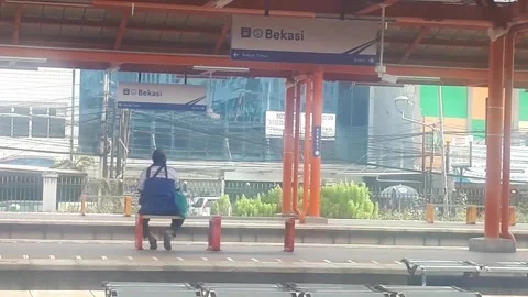 Waiting train Stock Footage 243926092
