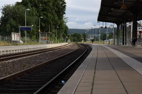 Waiting in the train station Stock-Fotos