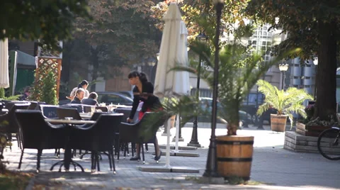 Waitress set the table Vídeo Stock 38121449