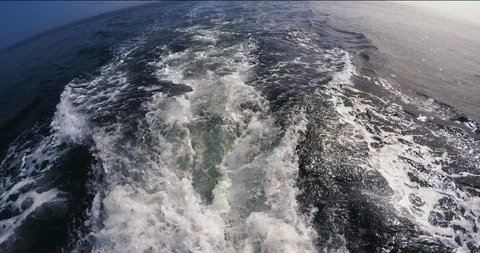 In The Wake Vídeo Stock 92183662