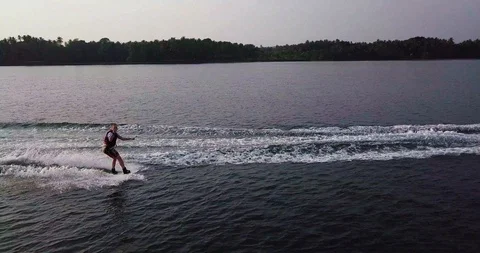 Wakeboarding in Goa Video stock 98630817