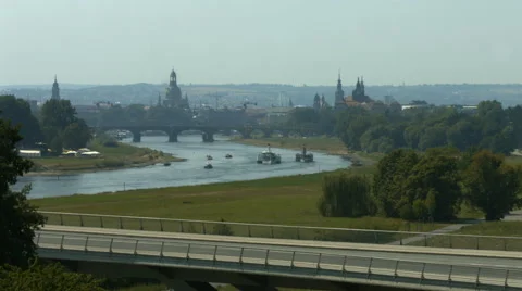 Waldschloesschenbruecke, Dresden Vídeo Stock 65021809