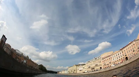 Walk along the river channels of St. Petersburg 库存影片 30543422