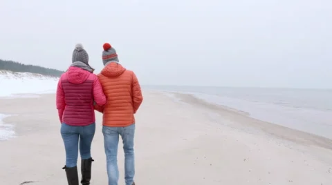 Walk on the beach simply walking Video stock 62718630