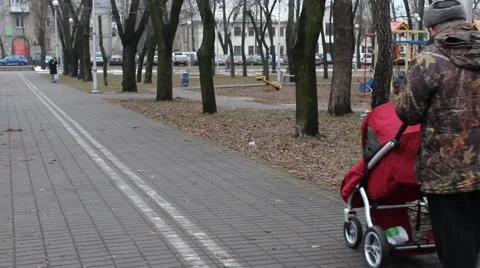 Walk in the park Video stock 46218997