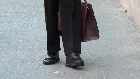 To walk in street 2 Stock Footage 327399813