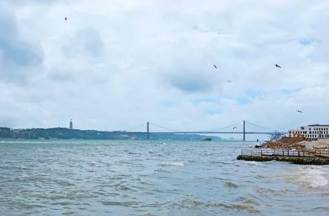 The walk by Tagus river Stock-Fotos