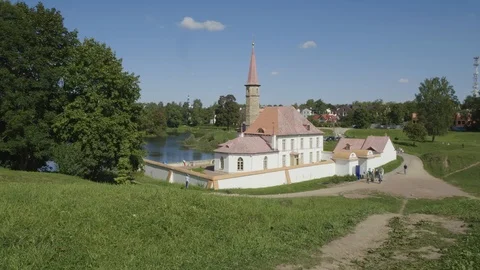 Walk through the Park with views of the lake and the Palace Stock Footage 123917208