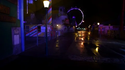 Walking alone in Prater at night 스톡 동영상 109391347