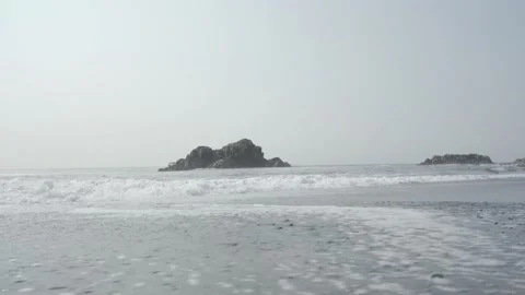 Walking Along the Beach, Low Angle of Waves Vídeo Stock 165357972