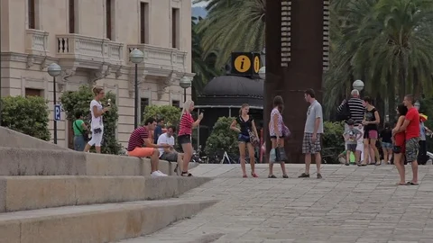 Walking and vacationing tourists. Stockbeeldmateriaal 79865054