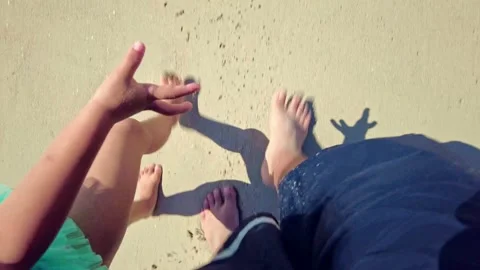 Walking on the beach  스톡 동영상 150285955