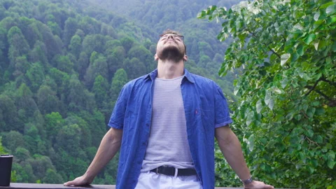 Walking in Beautiful Landscape. Stock-Footage 212455749