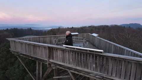 Walking calm 25FPS Slomo Video stock 322963753