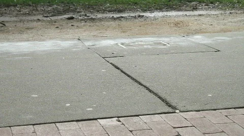 Walking on campus Stockbeeldmateriaal 627849