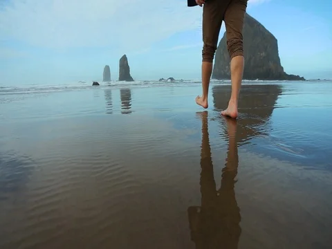 Walking on Cannon Beach Stock Footage