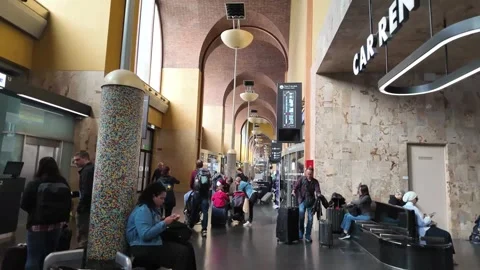 Walking in a crowded station in Rome Stock Footage 261210111