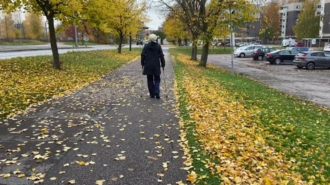 Walking with crutches Stock Footage 162626941