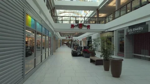 Walking in empty shopping mall during Christmas Stock-Footage 162776677