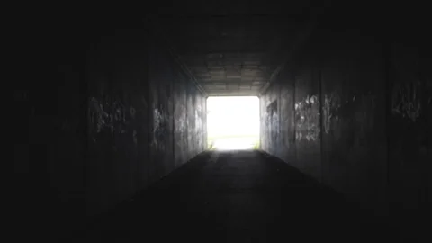 Walking in an empty tunnel 動画素材 97068963