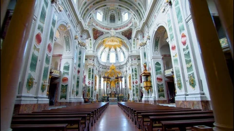 Walking Fast Into Church  Видео 113283575