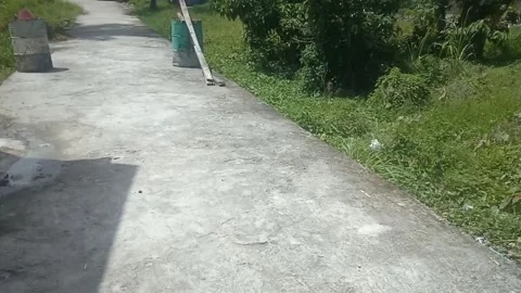 Walking With Finger Stockbeeldmateriaal 198885440