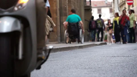 Walking in Florence (2 of 13) Stock Footage 32197796