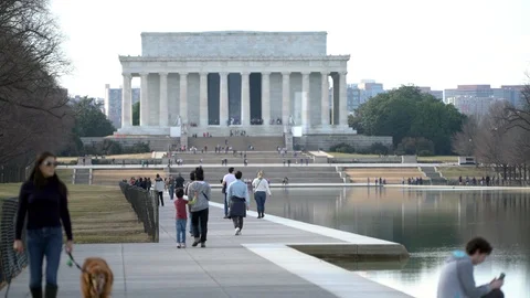 Walking to Lincoln Memorial Stock Footage 86694101