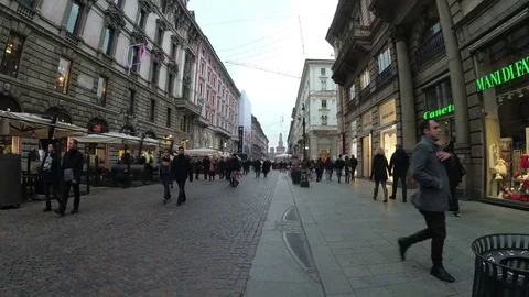 Walking in Milan for shopping Stock Footage 84331515