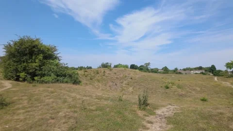 Walking over the hilltop at Barnack Hills and Holes NNR Видео 340286042