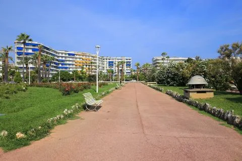Walking path in the park in Cannes Photos