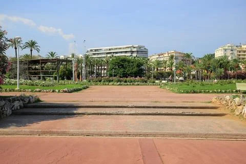 Walking path in the park in Cannes Photos