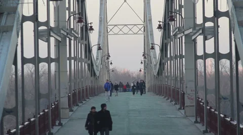 Walking  people  on the pedestrian bridge, Timelapse Full HD 1080p Stock-Footage 33743680