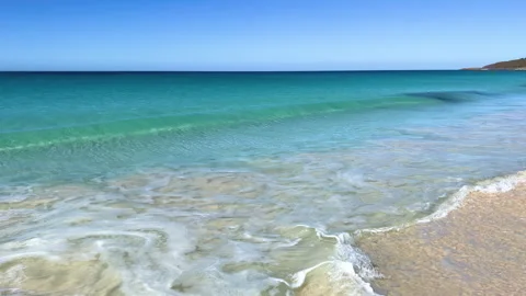 Walking POV of wave breaking gently on Bunker bay beach, near Dunsborough. 스톡 동영상 260437901