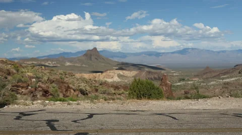 Walking on Route 66 Vídeo Stock 36739754