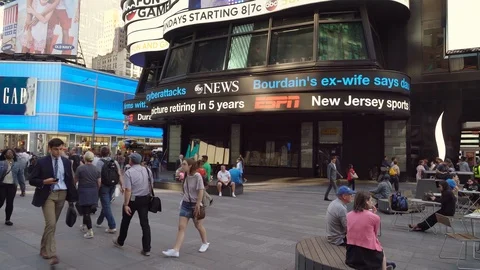 Walking the sidewalk at Times Sqaure Stock Footage 91663825