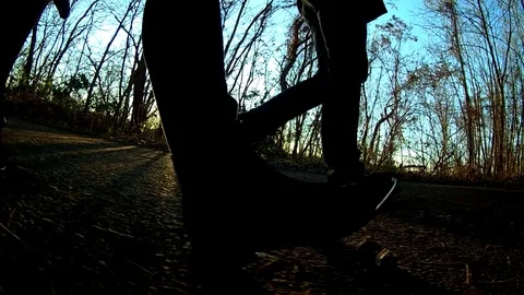 Walking on sunshine 動画素材 79603010